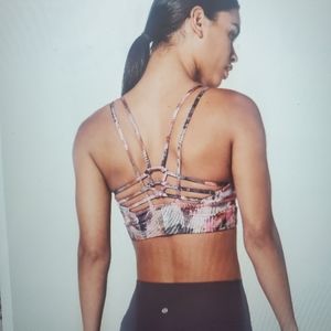 Lululemon Uncaged Bra sz 8